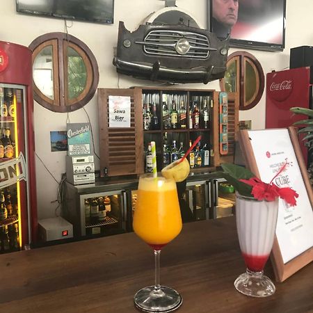 27 Cafe Zanzibar Airport Hotel 외부 사진