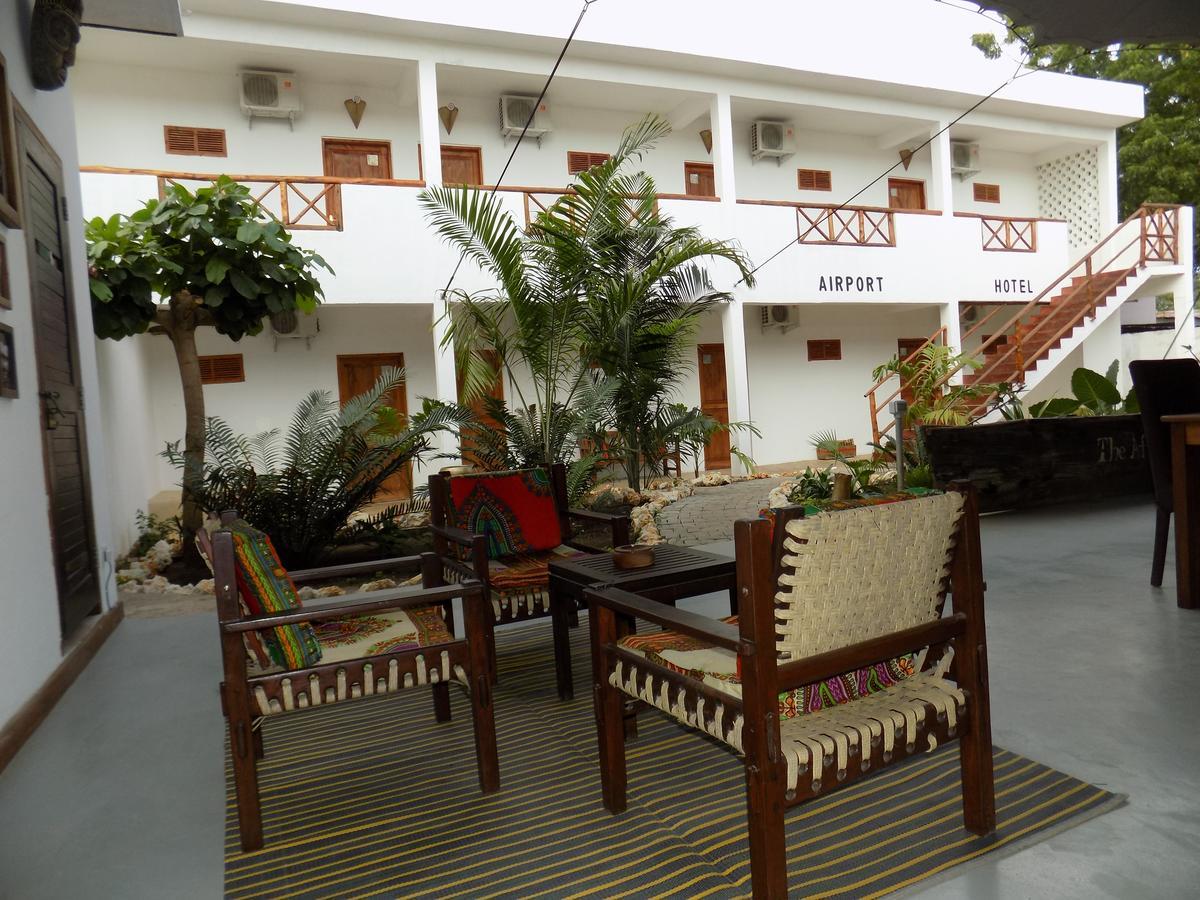 27 Cafe Zanzibar Airport Hotel 외부 사진