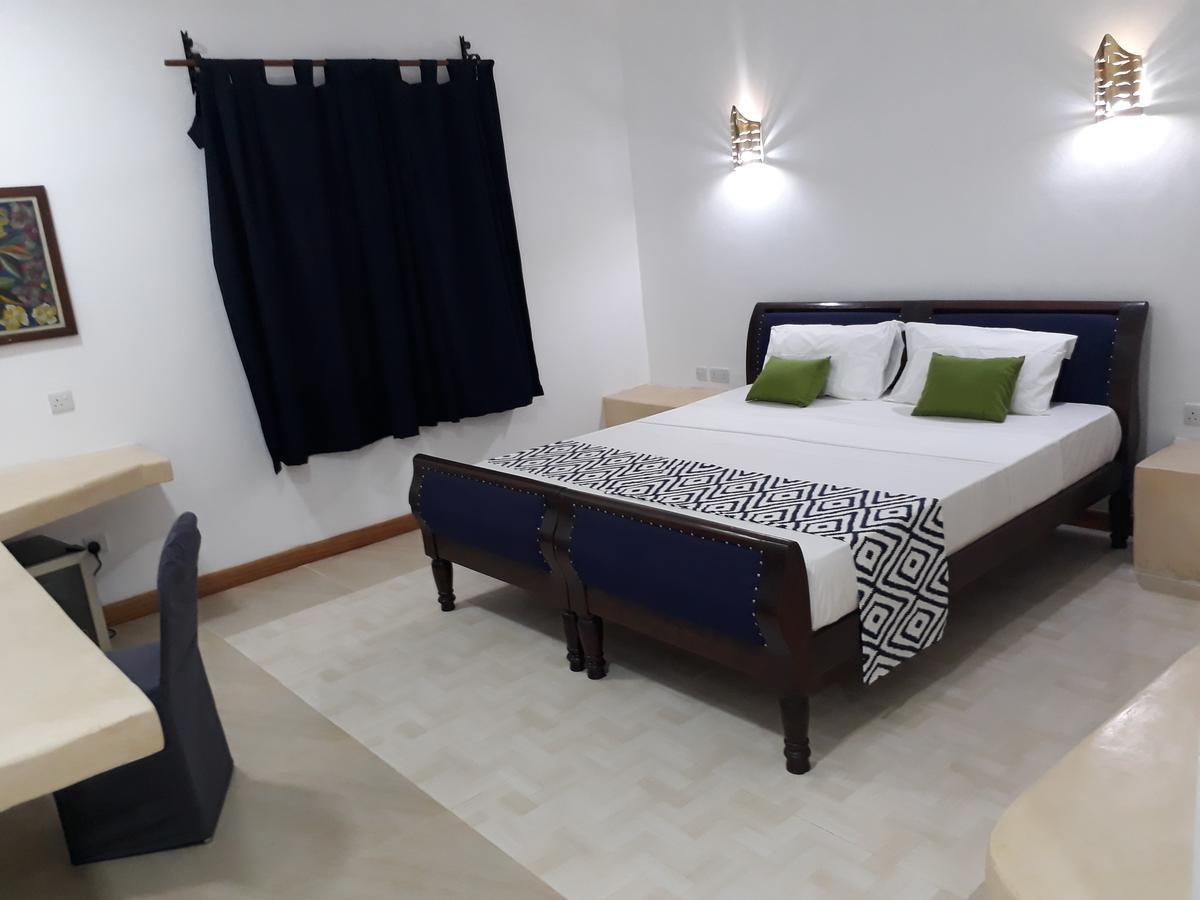 27 Cafe Zanzibar Airport Hotel 외부 사진