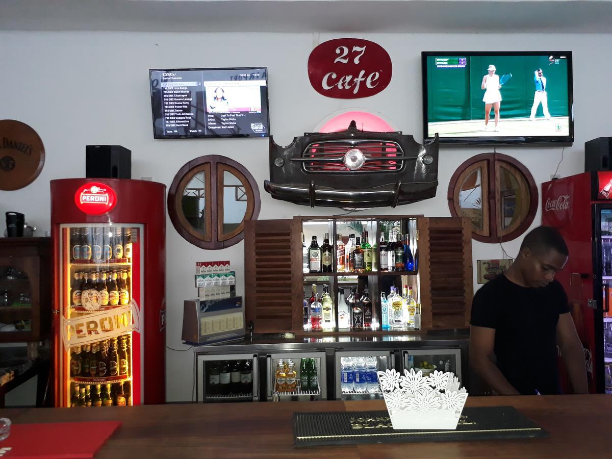 27 Cafe Zanzibar Airport Hotel 외부 사진