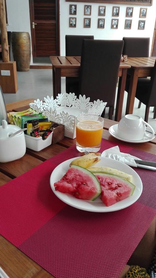 27 Cafe Zanzibar Airport Hotel 외부 사진